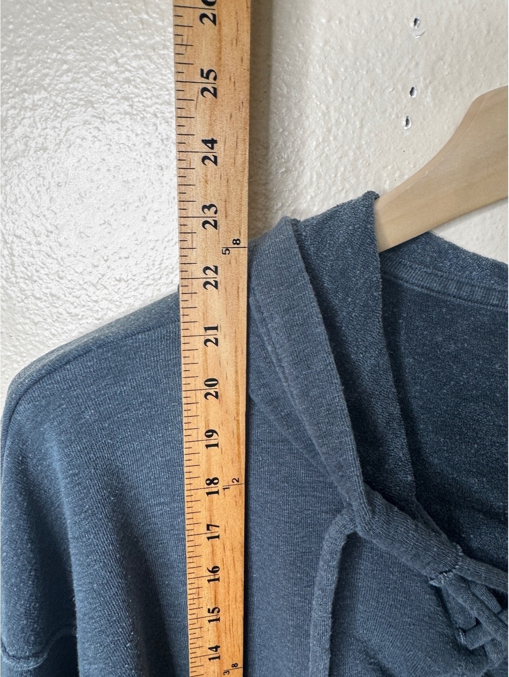 Free People FP Movement Women’s Gray Lace Up Hooded Sweatshirt Pullover Size S - Picture 4 of 7